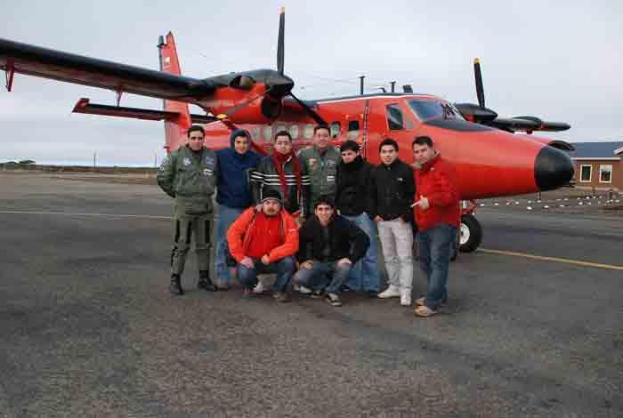 IVª BRIGADA AÉREA TRASLADA A CHARROS DE LUMACO