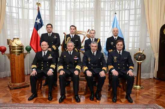 Tercera Zona Naval y Área Naval Austral efectúan XXIV Reunión Bilateral en Punta Arenas