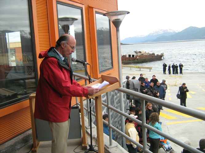 Ferry Yaghan de la Transbordadora Austral Broom arribó por primera vez a Puerto Williams completando su primer viaje