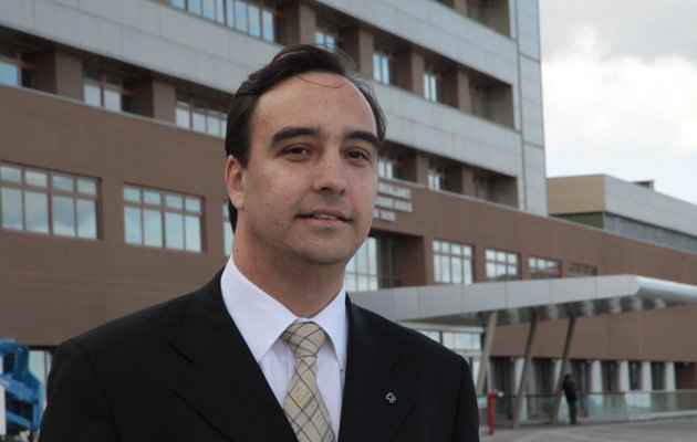 El año 2.012 será de grandes desafíos para el sector Salud con el Hospital Clínico a plena capacidad y el inicio de varias construcciones de infraestructura, dijo el director regional doctor Jorge Flies.