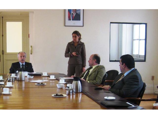 INTENDENTE Y SEREMI DE BIENES NACIONALES APOYAN NUEVA ETAPA DE DESARROLLO TURÍSTICO EN CABO DE HORNOS