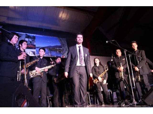 EXITOSA PRESENTACIÓN DE ORQUESTA JUVENIL DEL SARA BRAUN EN PUERTO WILLIAMS Y PUERTO TORO