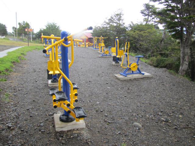 ENTREGAN PLAZA BIOSALUDABLE EN PUERTO WILLIAMS