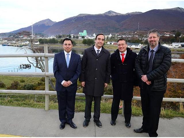 PRESIDENTE DE CORTE DE PUNTA ARENAS VIAJÓ A PUERTO WILLIAMS A CONOCER TERRENO DE FUTURO TRIBUNAL MIXTO