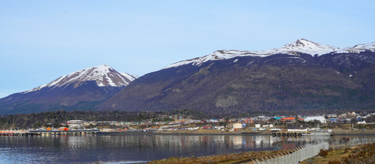 Organizaciones de Cabo de Hornos y Alcalde solicitan a Delegada Presidencial realizar Gabinete Regional en Puerto Williams.