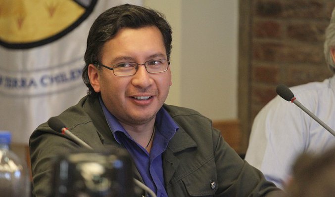 Candidato a alcalde por Cabo de Hornos, Rodolfo Moncada “Nadie en Puerto Williams planea convertirse en Ushuaia, pero tenemos que apuntar a tener una mejor calidad de vida”