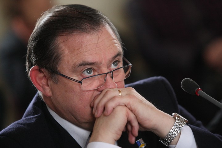 “El Estado debe invertir en cosas que sean de carácter público”