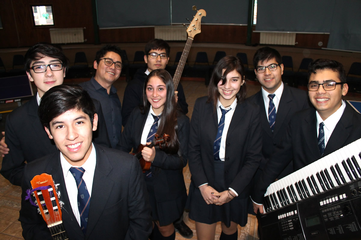GRUPO MUSICAL DEL LICEO D.M.G.,  REPRESENTARÁ A PUERTO WILLIAMS EN EL XXV FESTIVAL FOLCLÓRICO ESTUDIANTIL EN LA PATAGONIA
