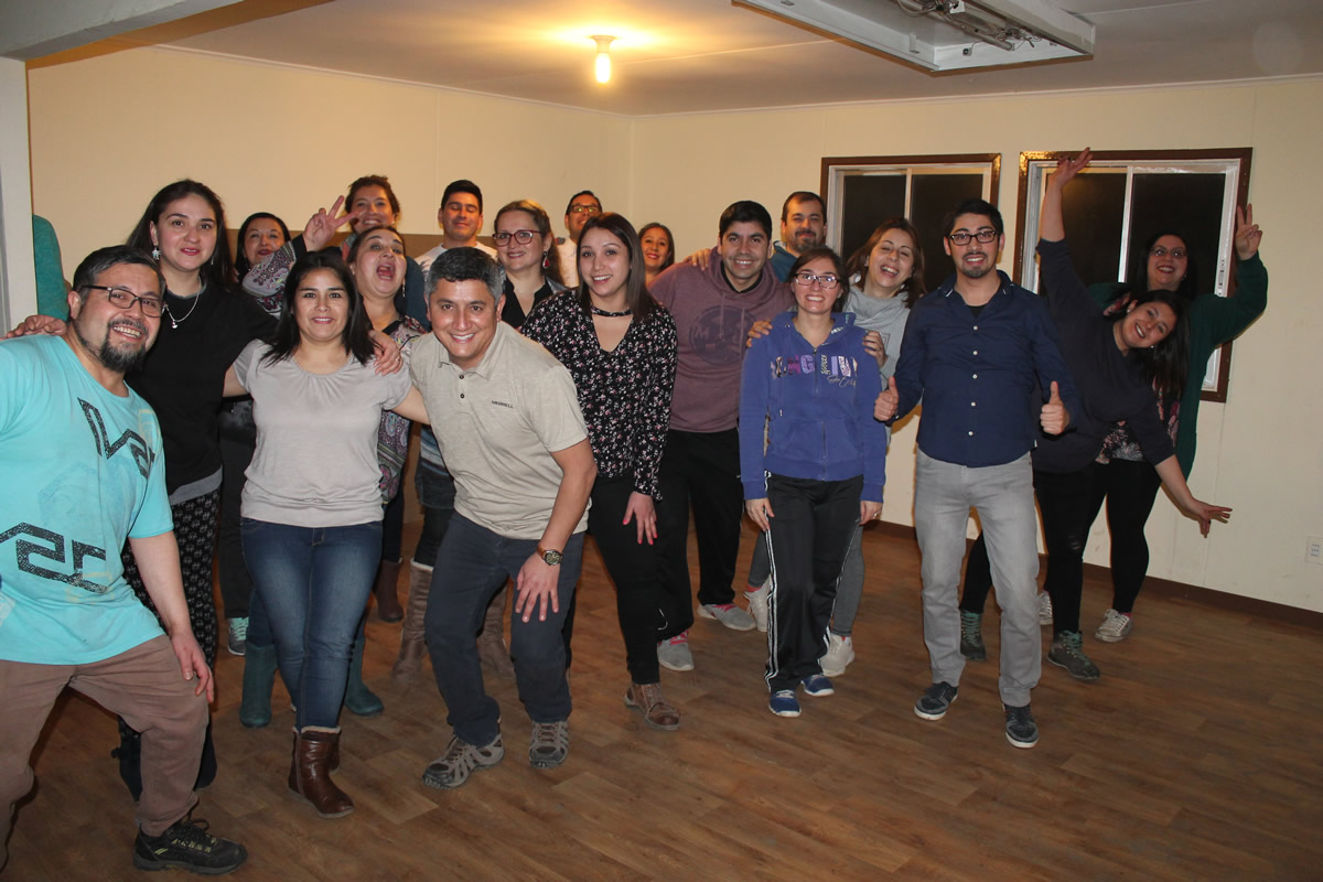 A LOS SONES DE LA SALSA Y LA BACHATA