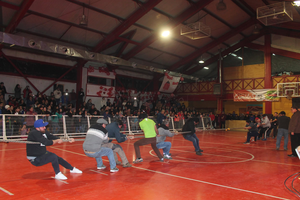 CON MAS DINAMISMO QUE EN SU NOCHE INAUGURAL  SE DESARROLLÓ LA SEGUNDA JORNADA DE LA FIESTA DE LA NIEVE EN PUERTO WILLIAMS