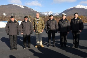 MINISTRO DE DEFENSA VISITÓ LAS REPARTICIONES DE LA ARMADA EN PUERTO WILLIAMS