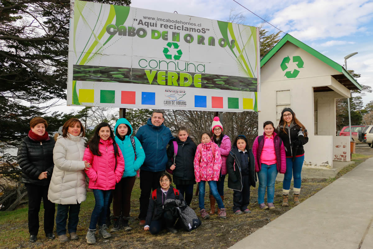 GRUPO “FORJADORES DEL MEDIO AMBIENTE” DEL LICEO D.M.G. DE PUERTO WILLIAMS CELEBRAN DÍA MUNDIAL DE LAS AVES PLAYERAS