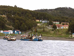 Ciudadano francés fue evacuado por la Armada desde Puerto Toro, tras sufrir quemaduras en su rostro