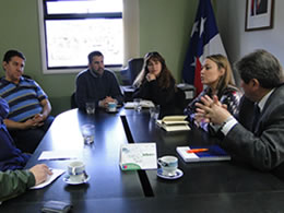 Directora de Sernatur calificó como fundamental mejorar la conectividad hacia Puerto Williams