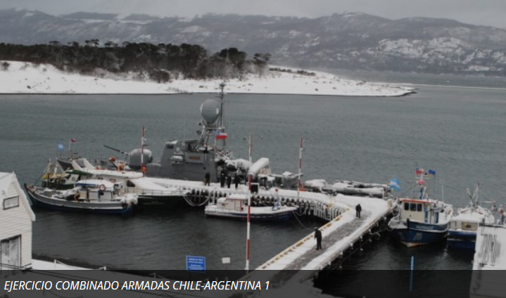 Unidades navales de Chile y Argentina realizan ejercicio combinado en el canal Beagle