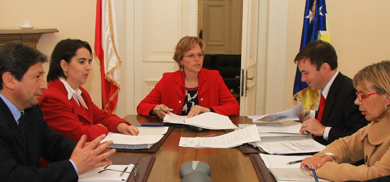 Gobernadores fijan prioridades en primera reunión con intendenta