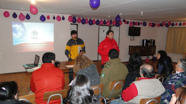 Gobernación Antártica informó a los vecinos de Puerto Williams detalles del subsidio al transporte aéreo » Junta vecinal
