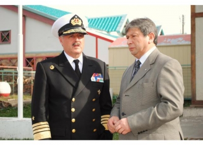 Comandante en jefe de la Armada visita Puerto Williams
