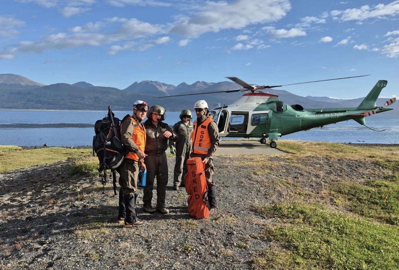 Rescatan con vida a turista brasileño extraviado en circuito de trekking en Puerto Williams