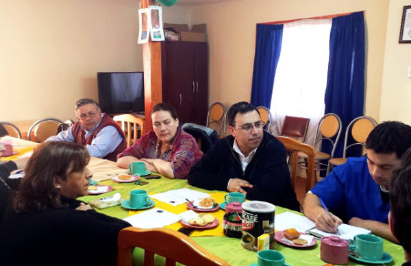 Desarrollan tercera mesa de trabajo del adulto mayor en Cabo de Hornos